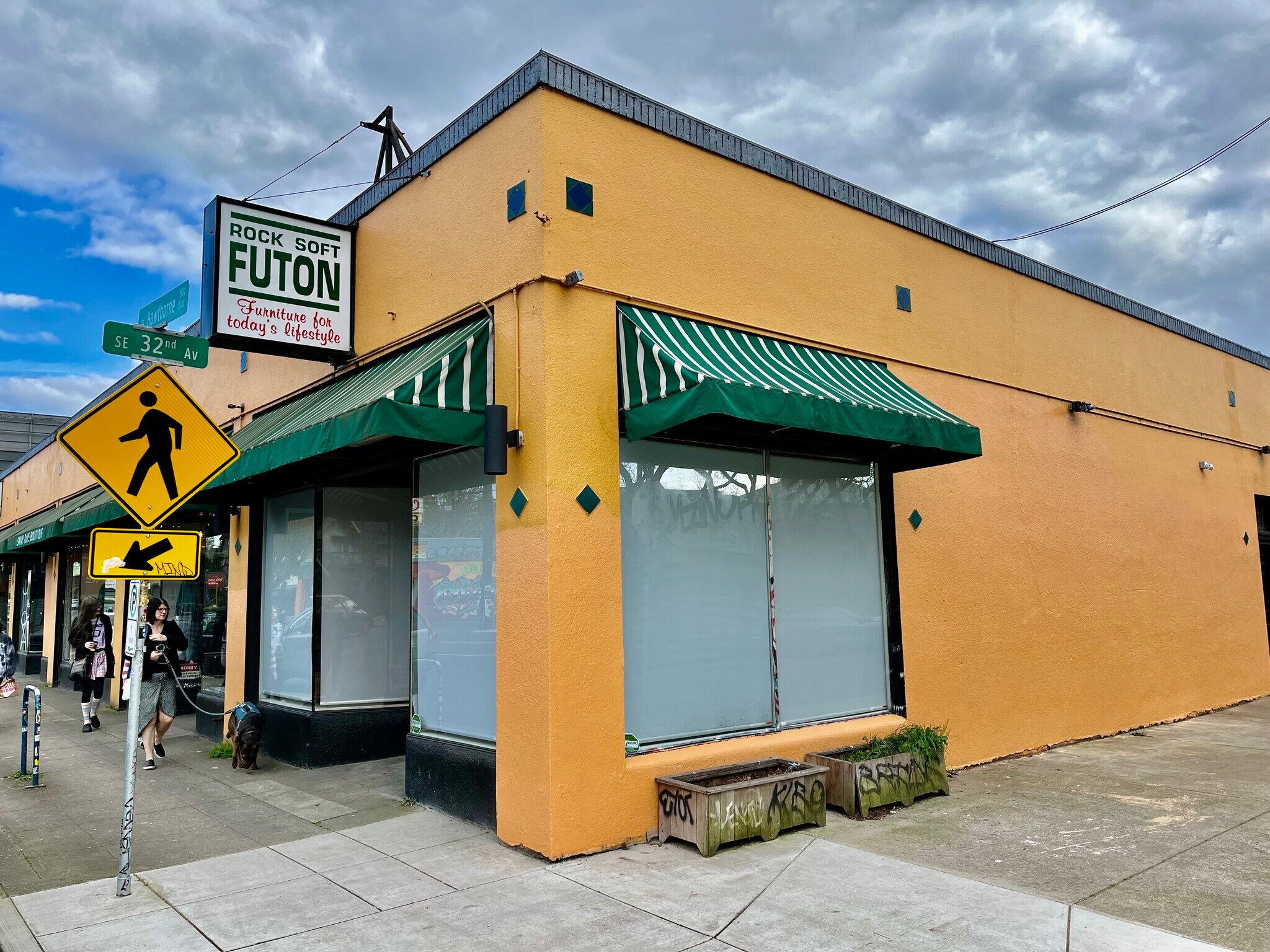 3200 SE Hawthorne Blvd, Portland, OR for sale Building Photo- Image 1 of 1