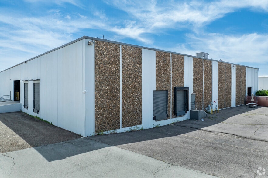 1150 Southern Way, Sparks, NV for lease - Building Photo - Image 2 of 10