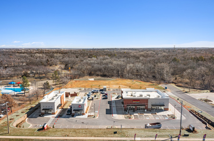 Bridges of Spring Creek West portfolio of 3 properties for sale on LoopNet.com - Building Photo - Image 2 of 20