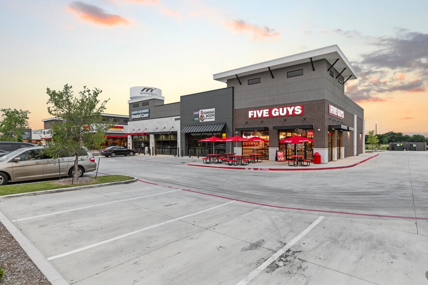 3010 E Broad St, Mansfield, TX for lease - Building Photo - Image 2 of 3