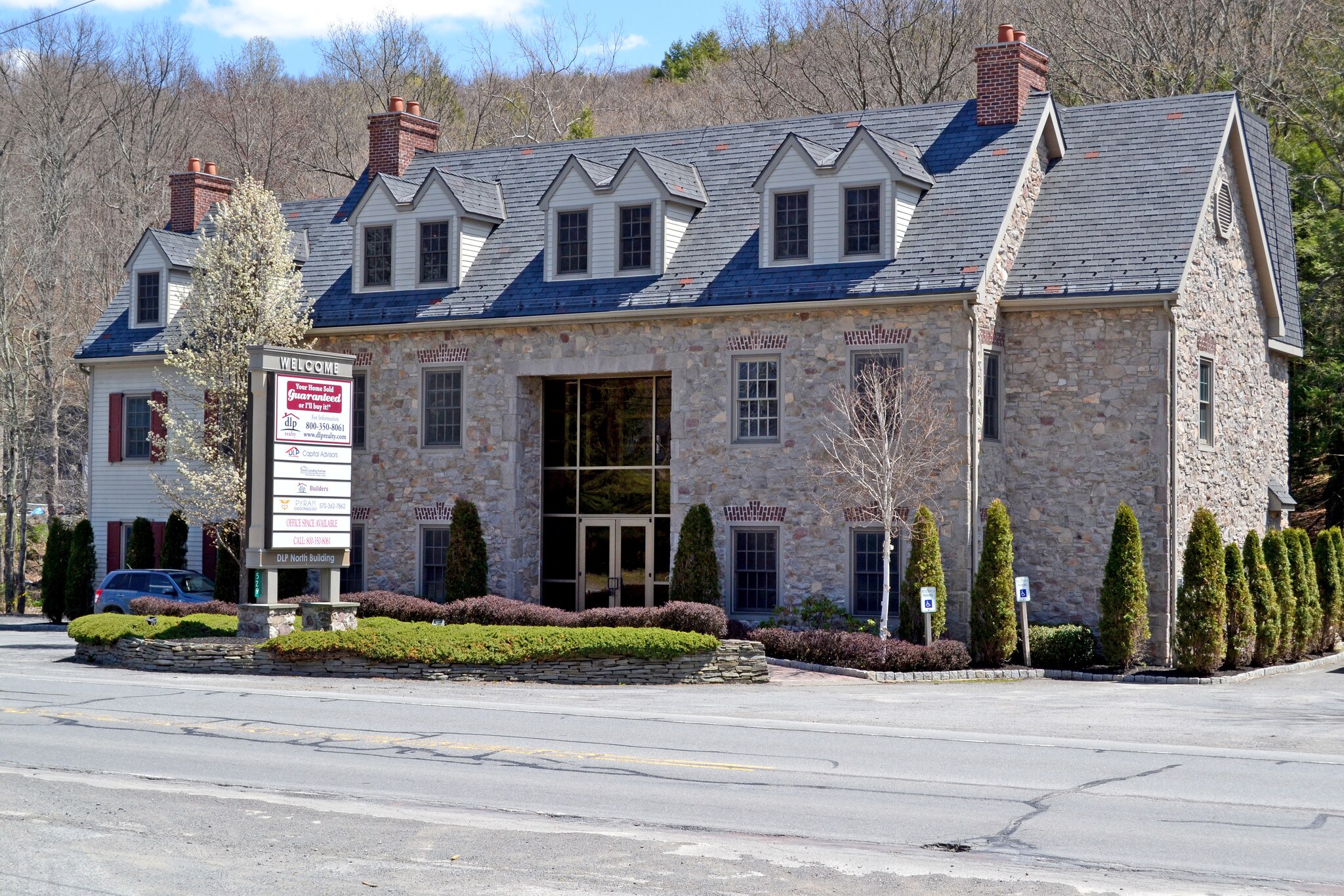 529 Seven Bridge Rd, East Stroudsburg, PA for sale Primary Photo- Image 1 of 1