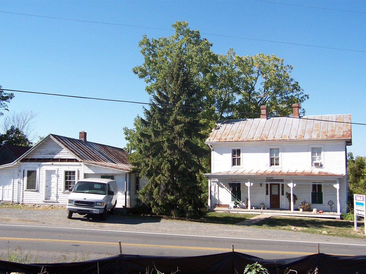 24095 Gum Spring Rd, Sterling, VA 20166