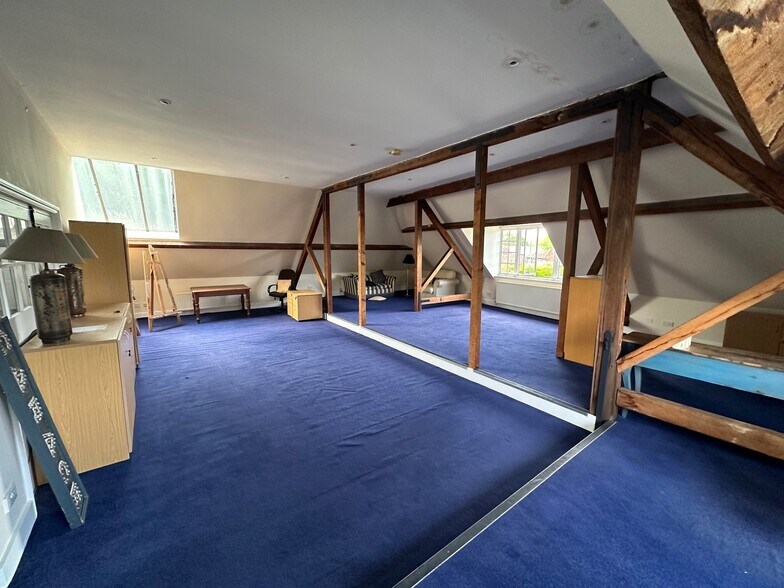 Church Rd, Penn for lease - Building Photo - Image 3 of 3