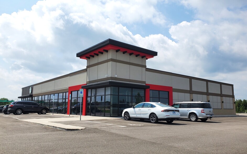 661 S Peace Rd, Sycamore, IL for lease - Building Photo - Image 1 of 5