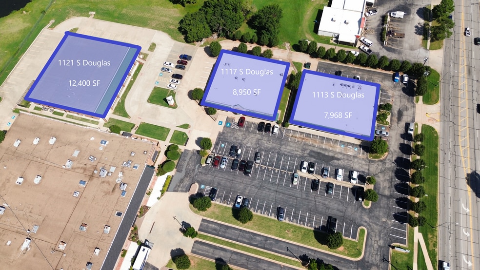 Bowling Green Office & Medical center portfolio of 3 properties for sale on LoopNet.com - Building Photo - Image 2 of 5