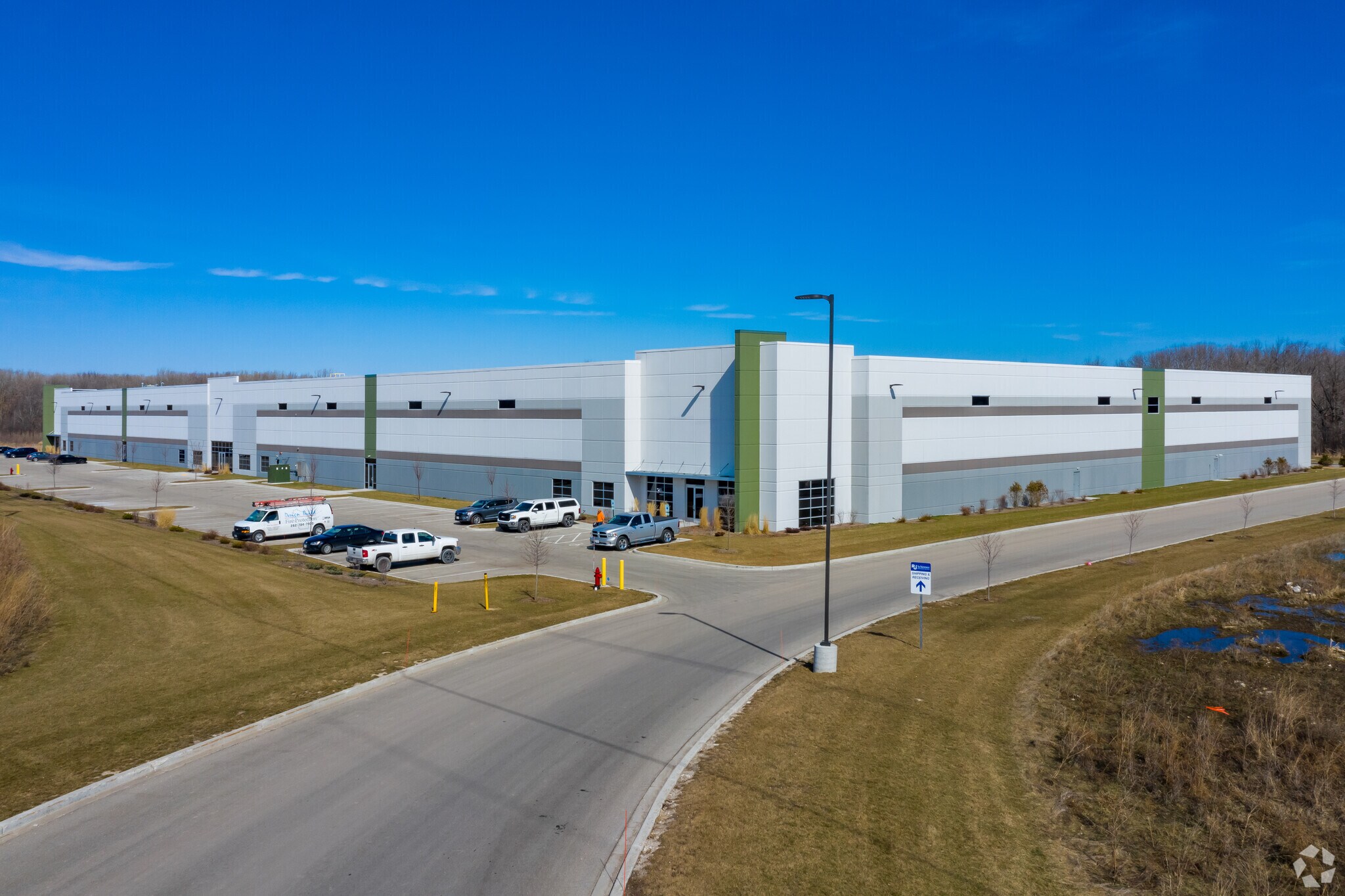 N102 W19300 Willow Creek Way, Germantown, WI for lease Primary Photo- Image 1 of 7