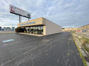 1830 S Reed Rd, Kokomo, IN for lease Building Photo- Image 2 of 6