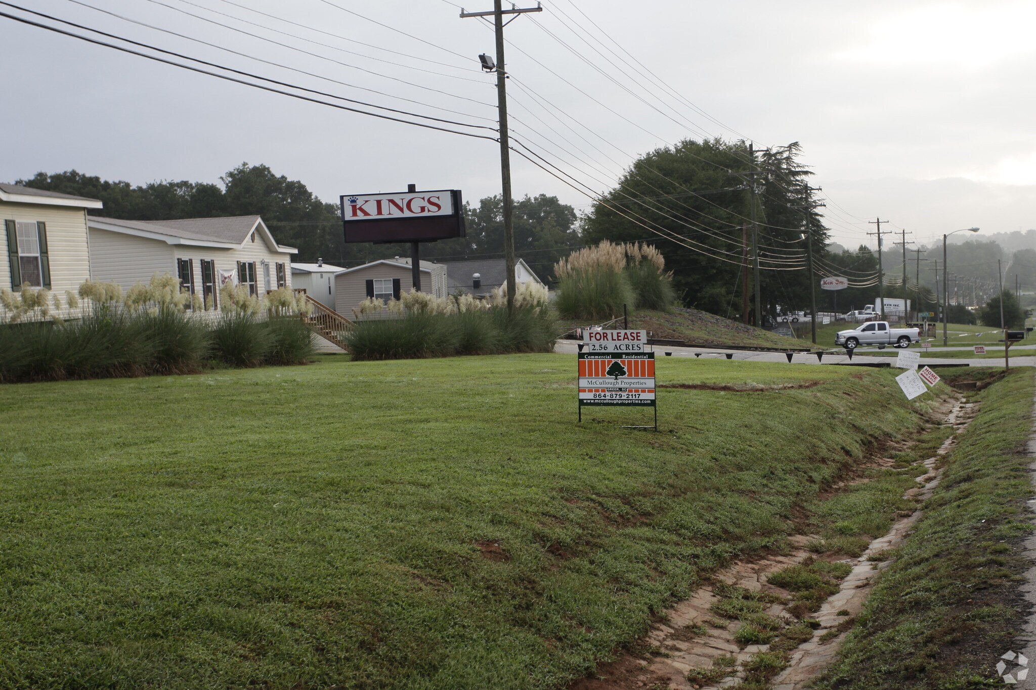 13630 E Wade Hampton Blvd, Greer, SC for sale Primary Photo- Image 1 of 1