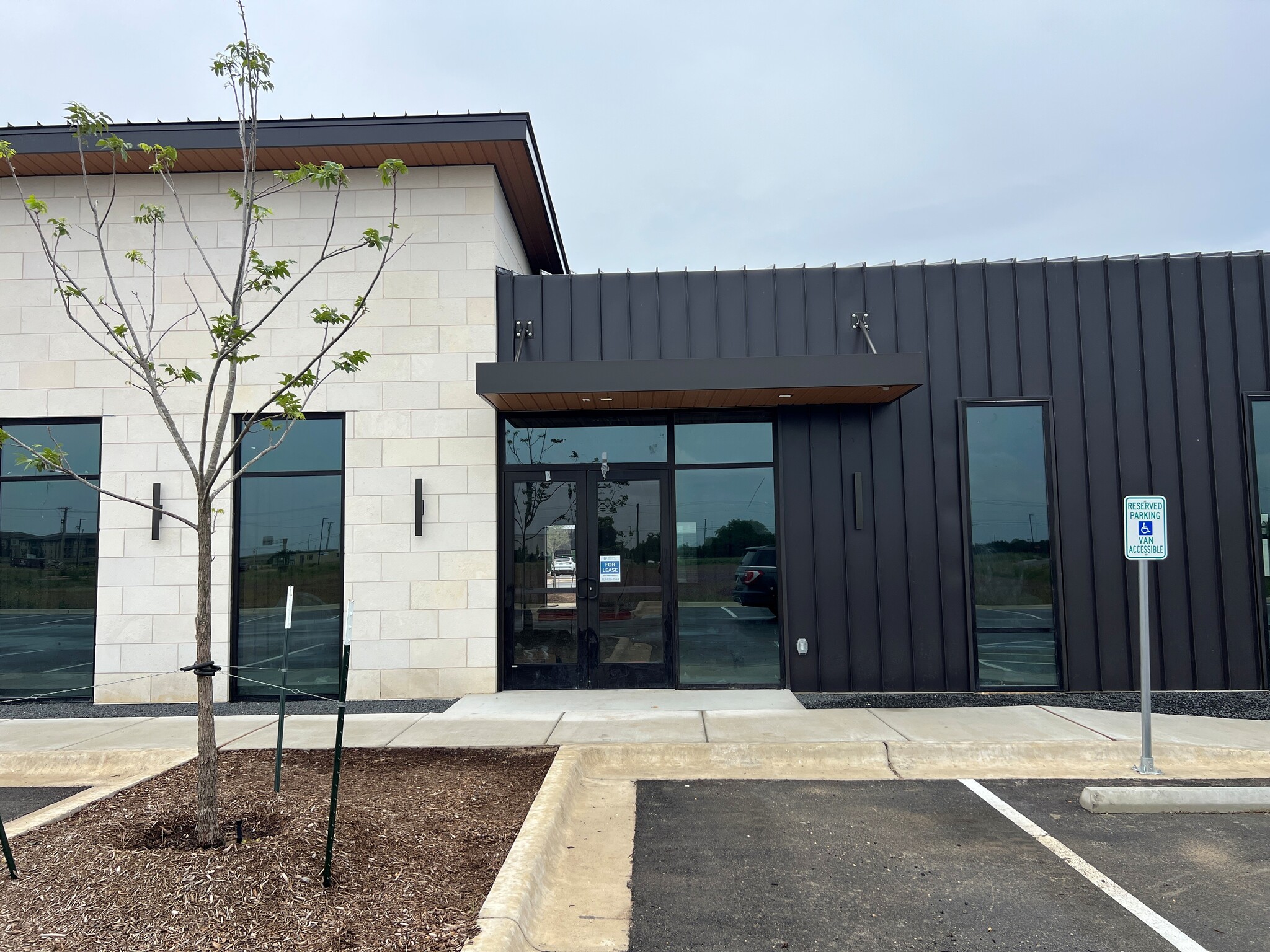 10861 183A Toll Rd, Leander, TX for lease Building Photo- Image 1 of 4