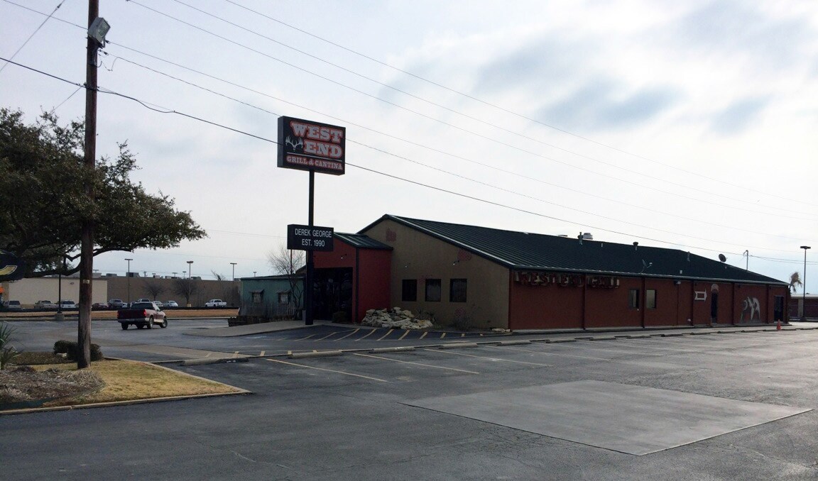 1629 W Henderson St, Cleburne, TX for sale Building Photo- Image 1 of 1