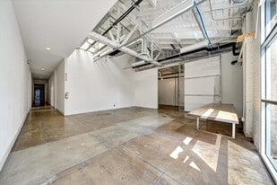 1305 N Catalina St, Los Angeles CA - Loft