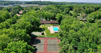 Covered Bridge Clubhouse - Commercial Real Estate