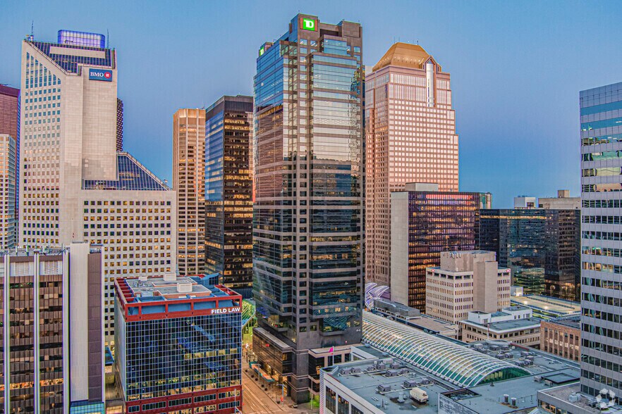 421 7th Ave SW, Calgary, AB for lease - Primary Photo - Image 1 of 17