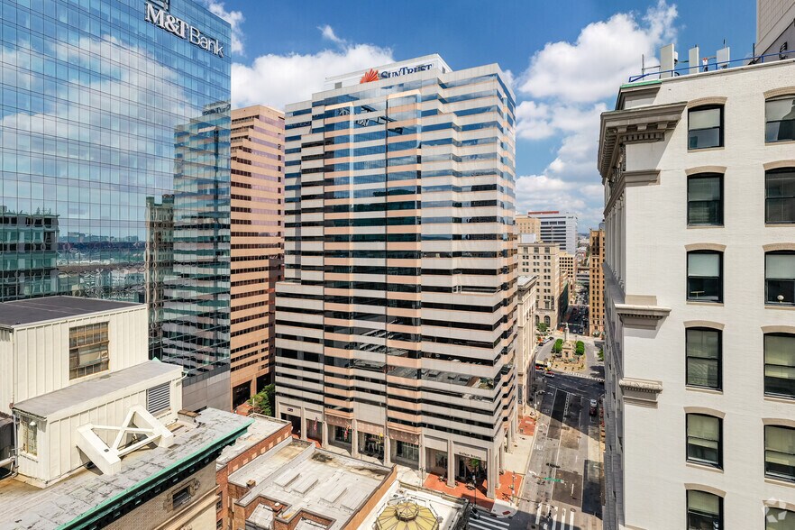 120 E Baltimore St, Baltimore, MD for lease - Building Photo - Image 1 of 11