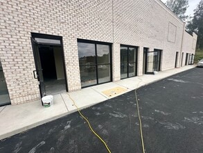 4875 Warehouse Way, Cumming, GA for lease Interior Photo- Image 2 of 18