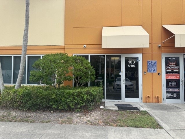 12601 NW 115th Ave, Medley, FL for lease - Building Photo - Image 1 of 42