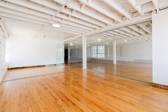 2973 16th St, San Francisco, CA for lease Interior Photo- Image 2 of 7