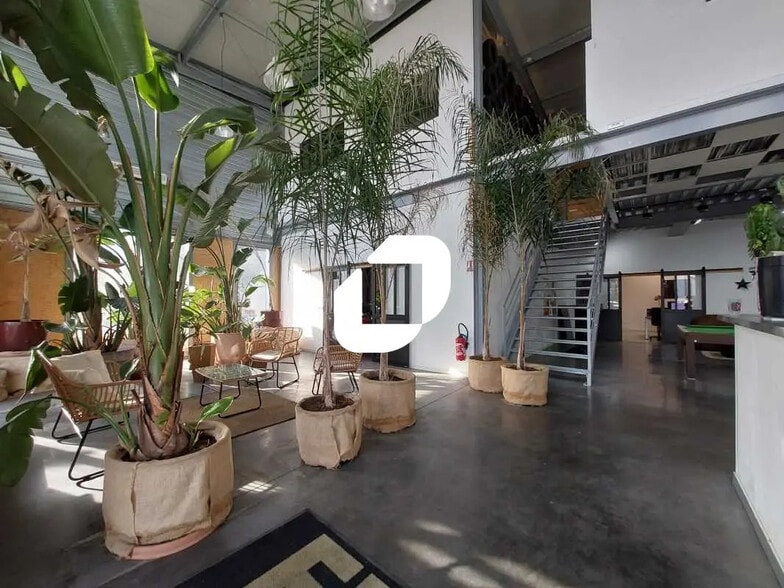 Office in Lunel-Viel for lease - Interior Photo - Image 1 of 13