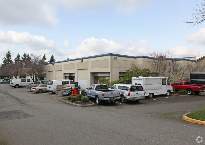 6855 176th Ave NE, Redmond, WA for lease - Building Photo - Image 2 of 3