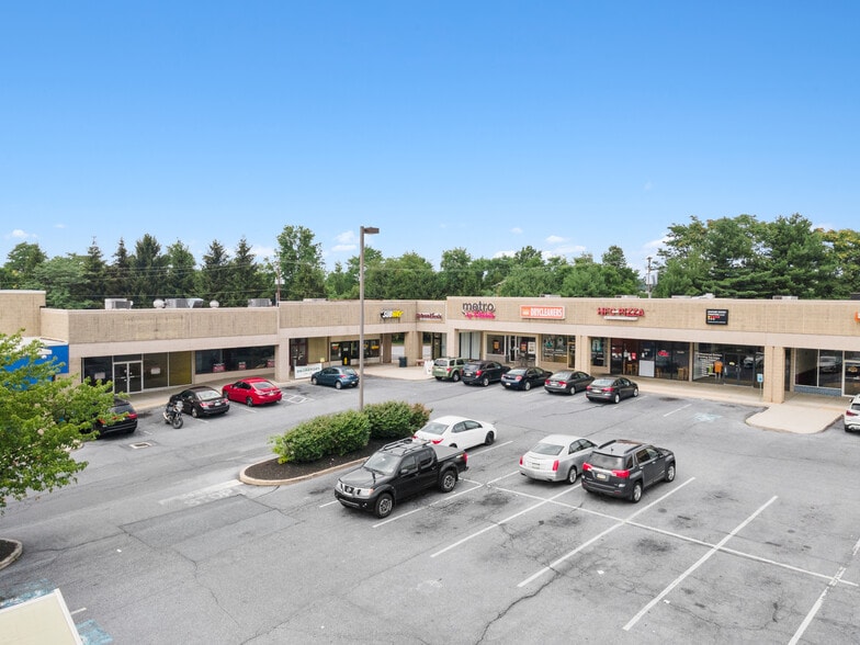 3812 Union Deposit Rd, Harrisburg, PA for lease - Building Photo - Image 3 of 11