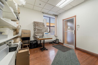 9850 Rue Saint-Urbain, Montréal, QC for lease Interior Photo- Image 1 of 7