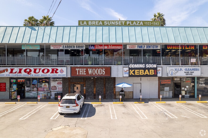 1523-1543 N La Brea Ave, Los Angeles, CA for lease - Building Photo - Image 2 of 7
