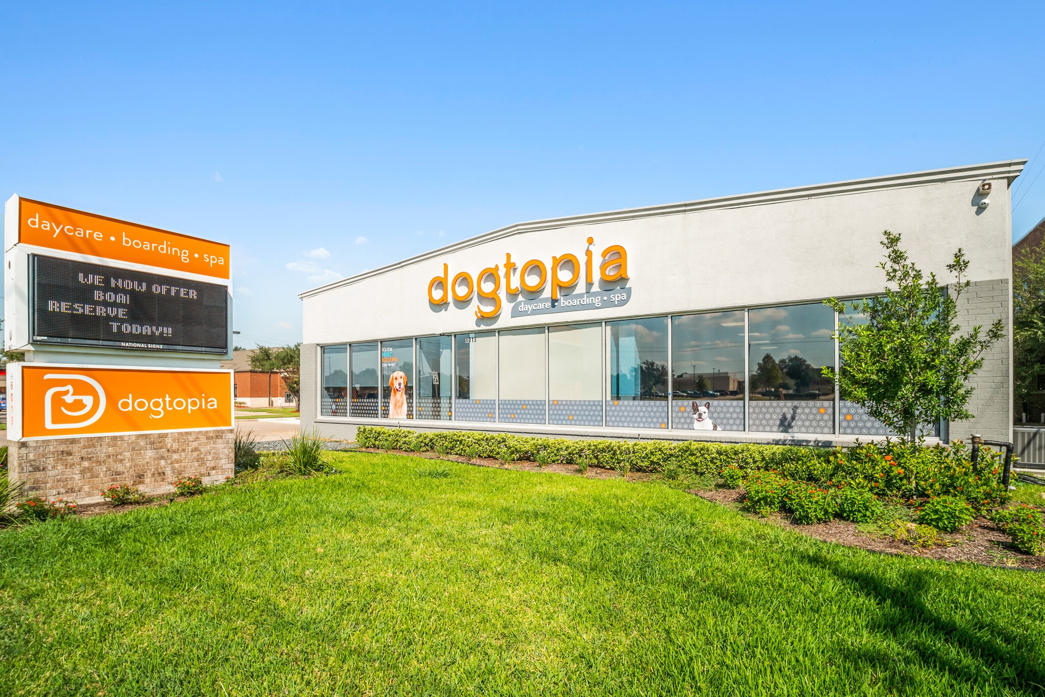 6015 Fairmont Pky, Pasadena, TX for lease Building Photo- Image 1 of 16