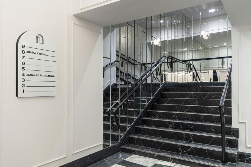 35 Dover St, London for lease - Interior Photo - Image 3 of 13