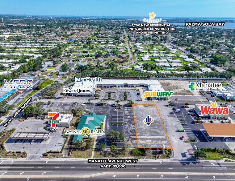 7405 Manatee Ave W, Bradenton, FL for lease - Primary Photo - Image 1 of 8