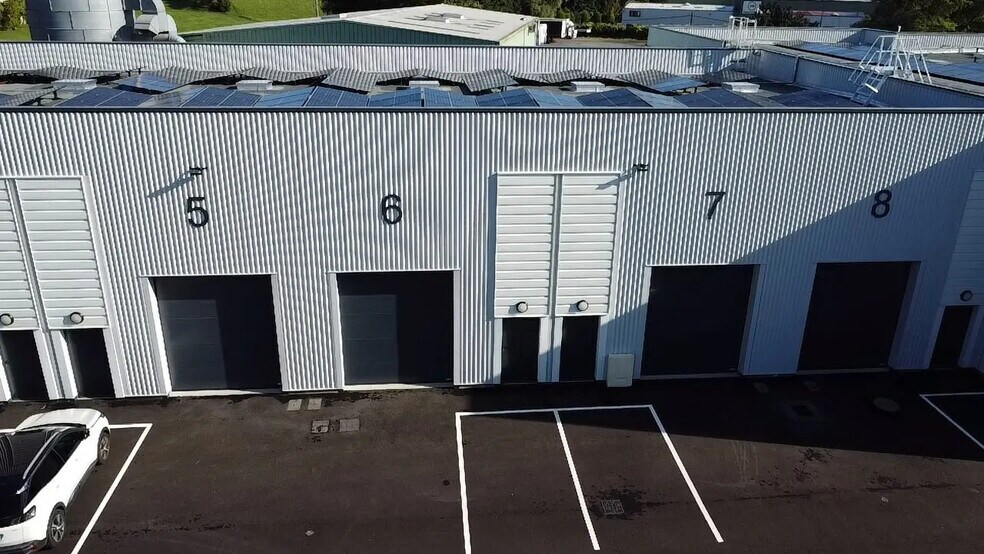 Flex in L'ARBRESLE for sale - Building Photo - Image 2 of 7