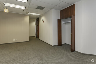 1130 W Lake Cook Rd, Buffalo Grove, IL for lease Interior Photo- Image 2 of 11