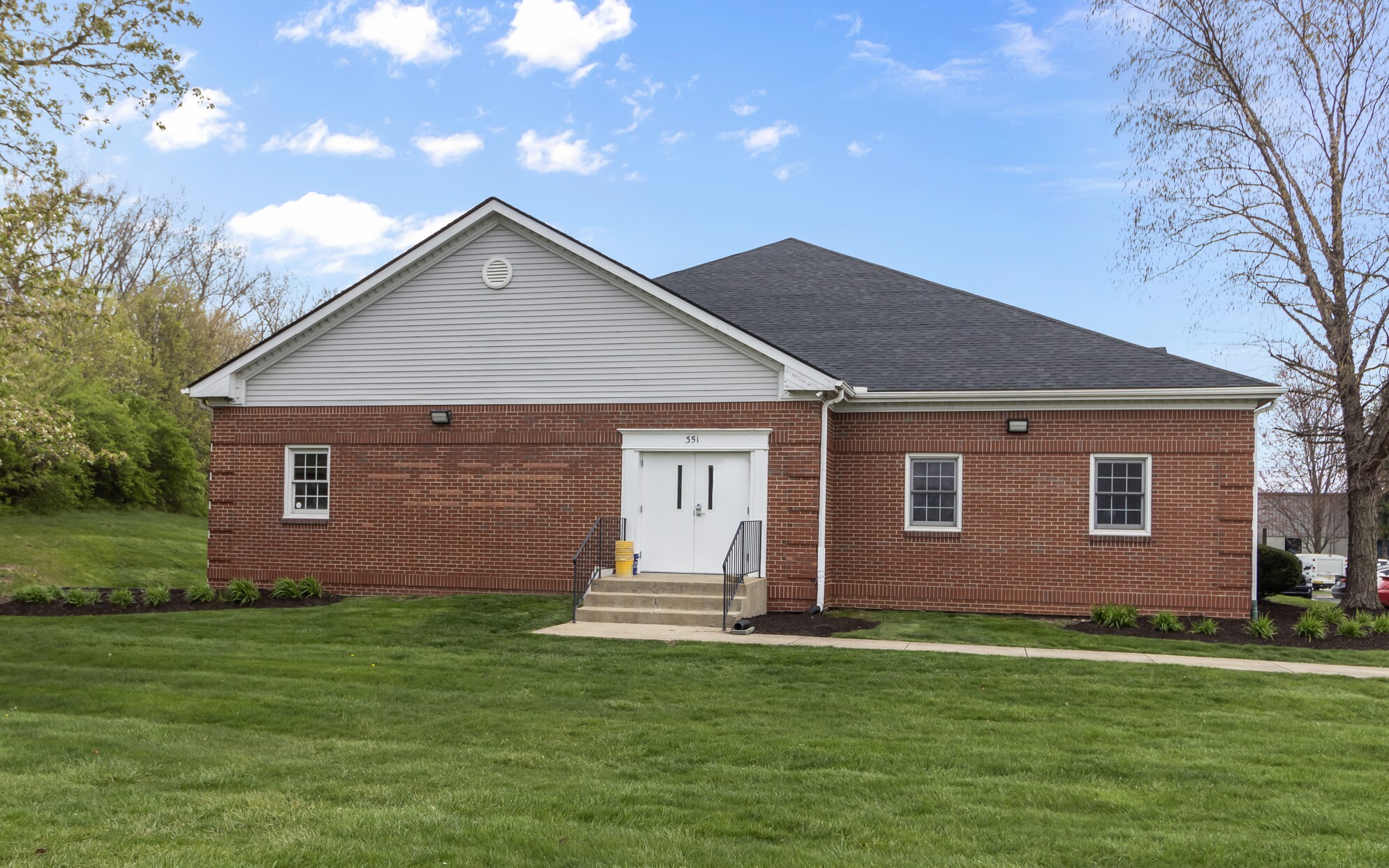 351 Transfer Dr, Indianapolis, IN for lease Building Photo- Image 1 of 12