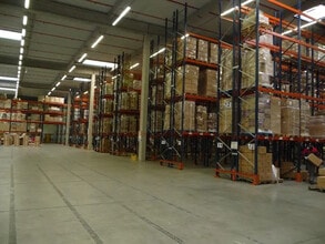 Industrial in Le Plessis-Pâté for lease Building Photo- Image 2 of 2