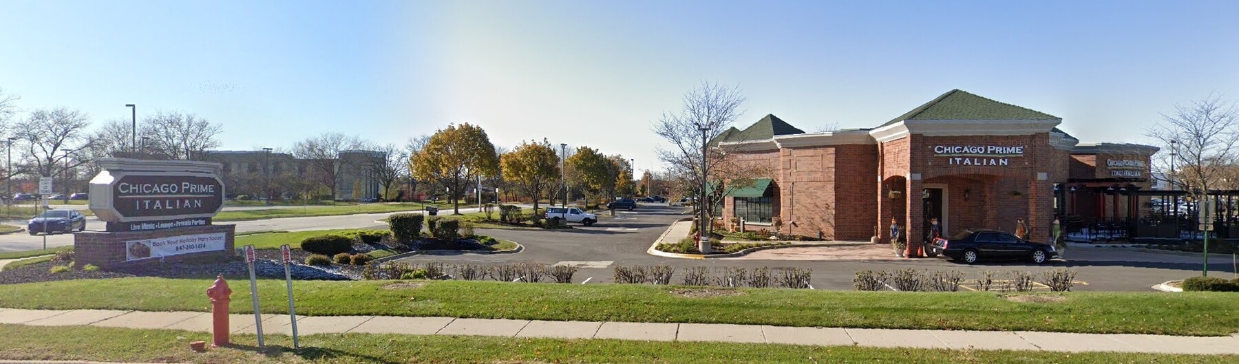 700 N Meacham Rd, Schaumburg, IL 60173