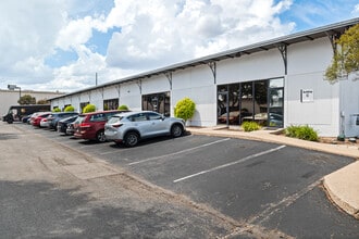 5555 N Lamar Blvd, Austin, TX for lease Interior Photo- Image 2 of 11