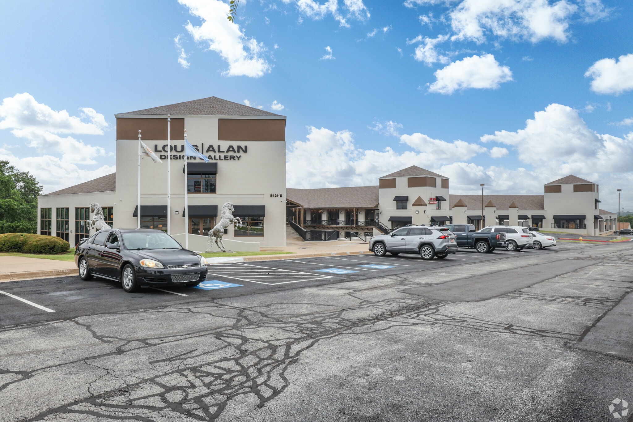 8421 E 61st St, Tulsa, OK for sale Primary Photo- Image 1 of 1