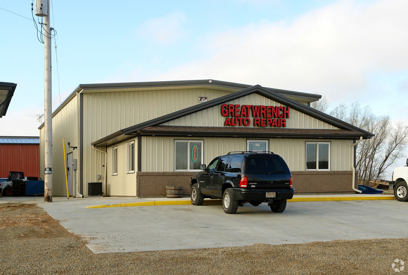 612 Industrial Dr SE, Lonsdale, MN 55046