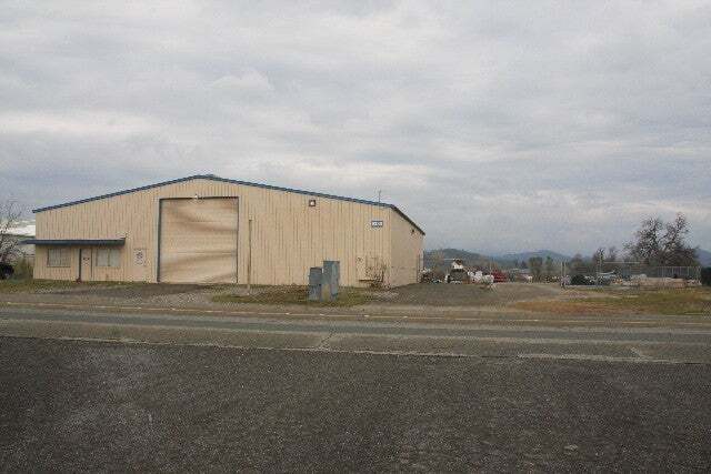 4380 Caterpillar Rd, Redding, CA for sale - Building Photo - Image 3 of 7