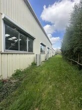 Industrial in Mainvilliers for lease Building Photo- Image 2 of 8