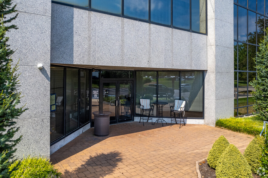 One Executive Drive, Marlton, NJ for lease - Building Photo - Image 3 of 16