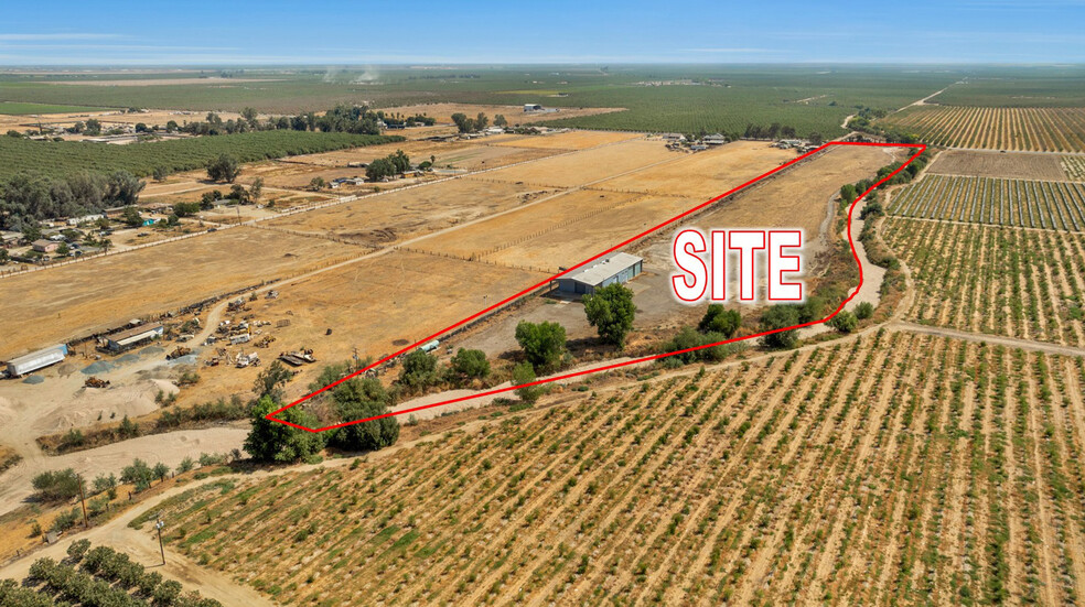 6785 Rd 136, Earlimart, CA for sale - Primary Photo - Image 1 of 10