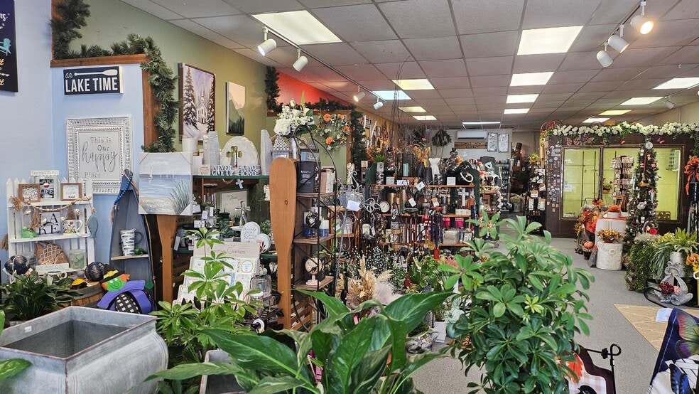 513 Main St, Bottineau, ND for sale - Building Photo - Image 3 of 9