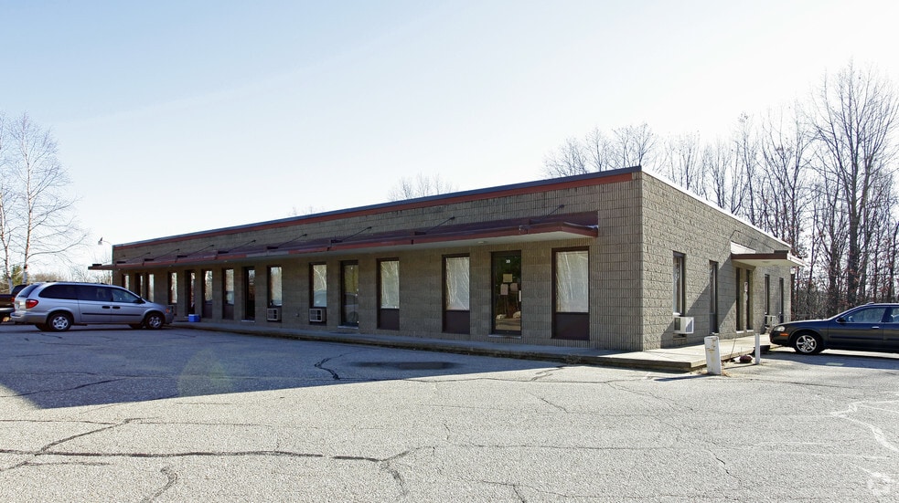 146 Londonderry Tpke, Hooksett, NH for sale - Building Photo - Image 2 of 2