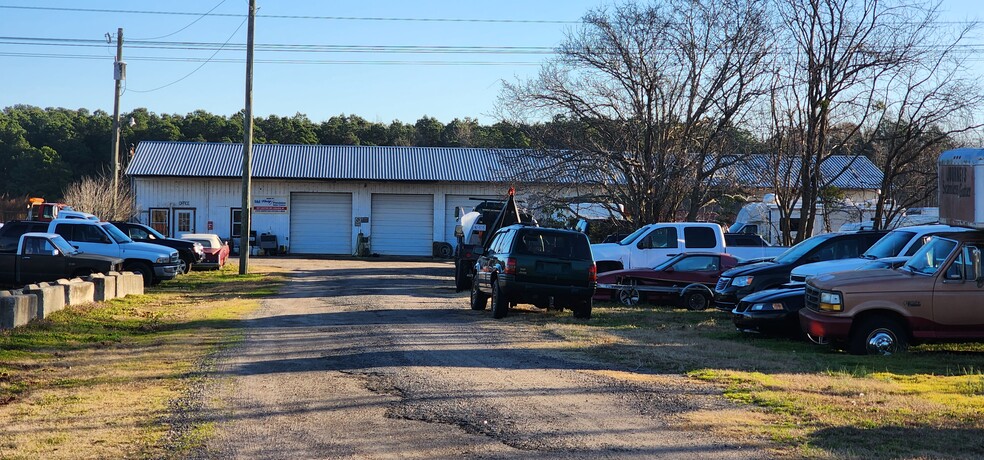 4987 Caratoke Hwy, Coinjock, NC for sale - Primary Photo - Image 1 of 2