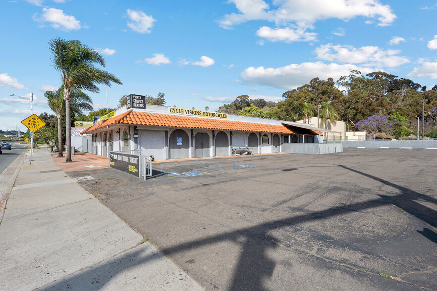 4263 Taylor St, San Diego, CA for lease - Building Photo - Image 1 of 9