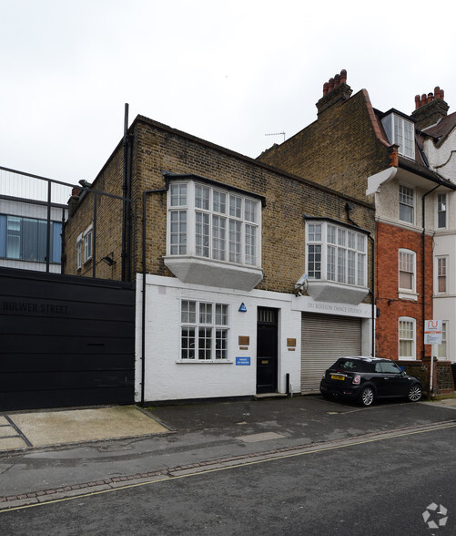 25 Bulwer St, London for lease - Primary Photo - Image 2 of 3