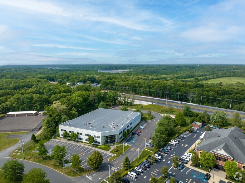 2231 Landmark Pl, Manasquan, NJ for lease - Building Photo - Image 3 of 9