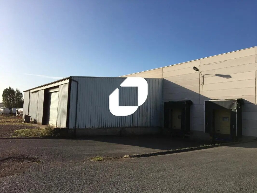 Flex in Aix-Noulette for lease Building Photo- Image 1 of 4