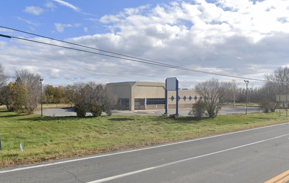 887 State Route 11, Champlain, NY for sale - Building Photo - Image 2 of 7