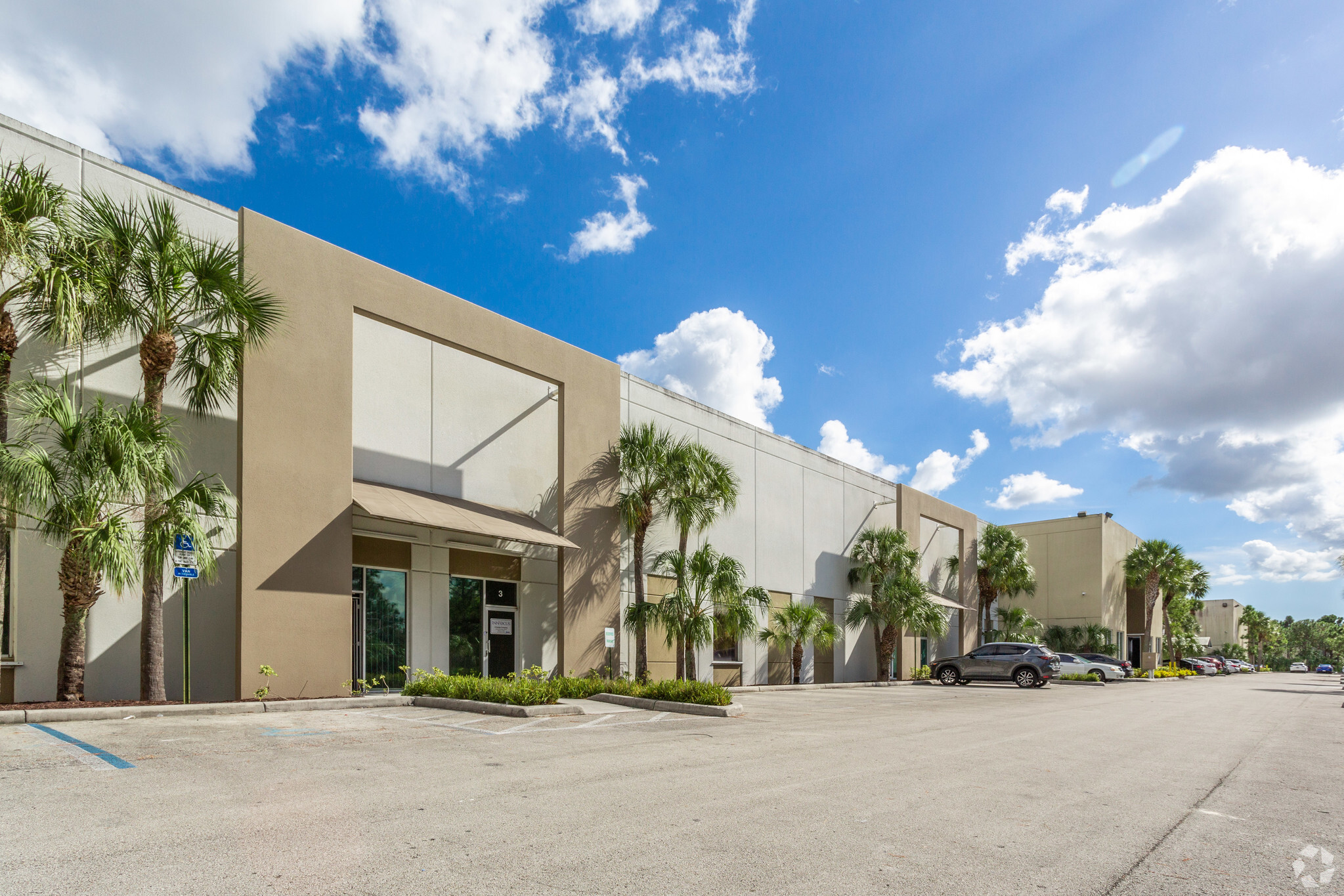 12415 SW 136th Ave, Miami, FL 33186 - Corporate Park at Kendall | LoopNet